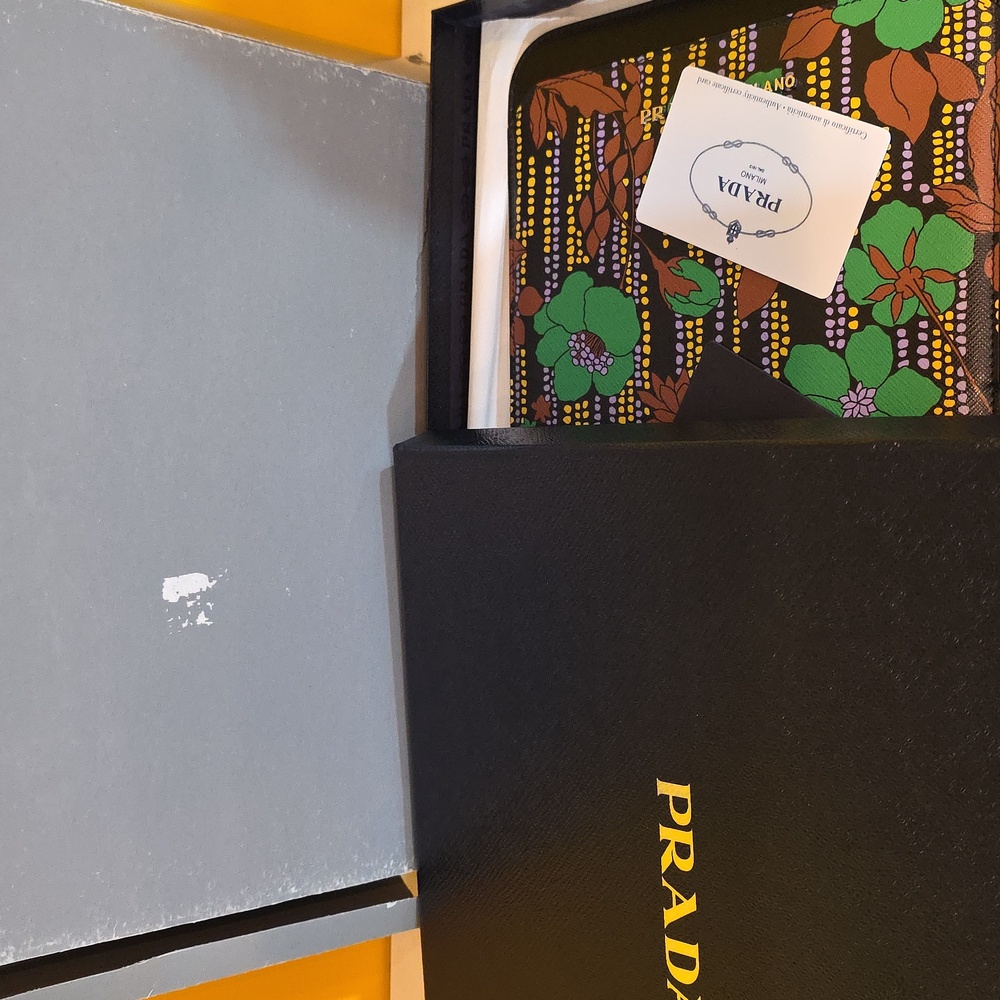 Prada IPad Case - Black and Green Floral Leather NWT
With Authentication Cards